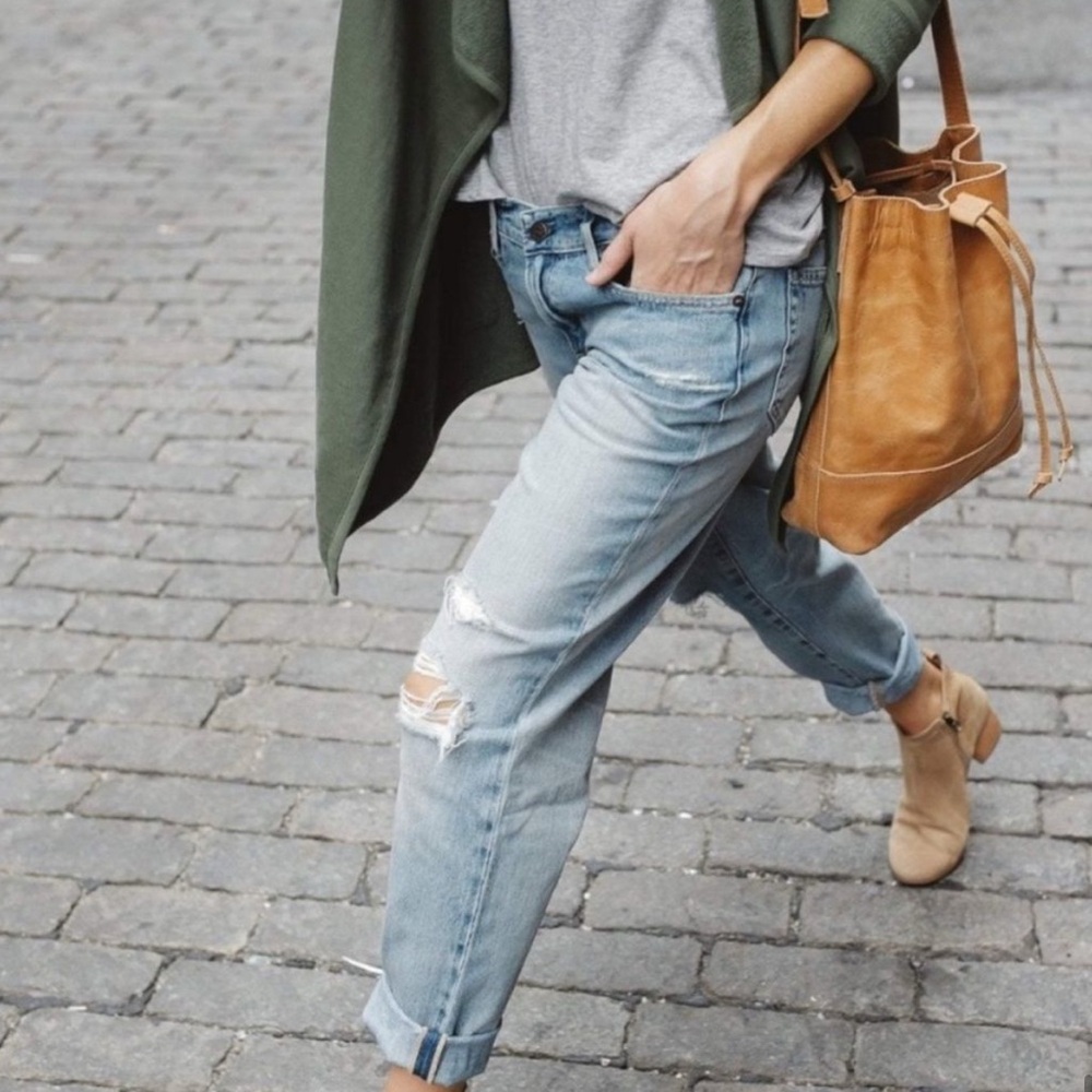 Able Jeans The Slouch Distressed Jean in Gennie Wash.